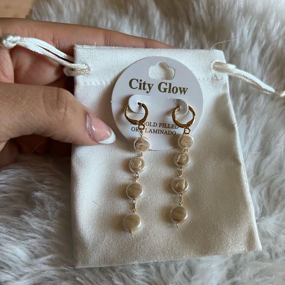 NWT City Glow 18K Gold Filled Pearl Earrings - Picture 5 of 5